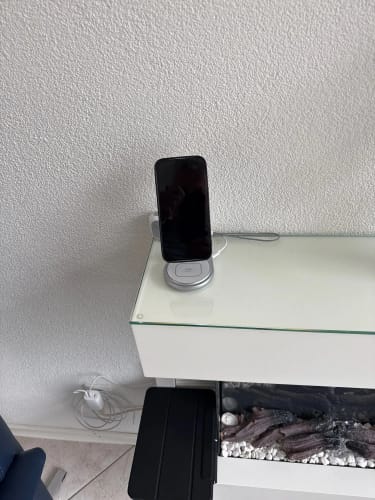 Customer photo review of 3-in-1 Wireless Charger Magnetic Folding Stand