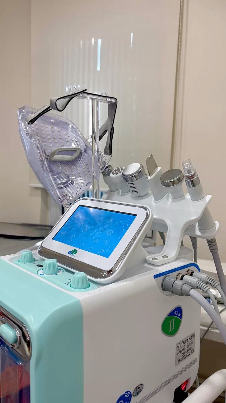 Customer photo review of 4th Gen Hydro Dermabrasion Facial Machine 7 In 1
