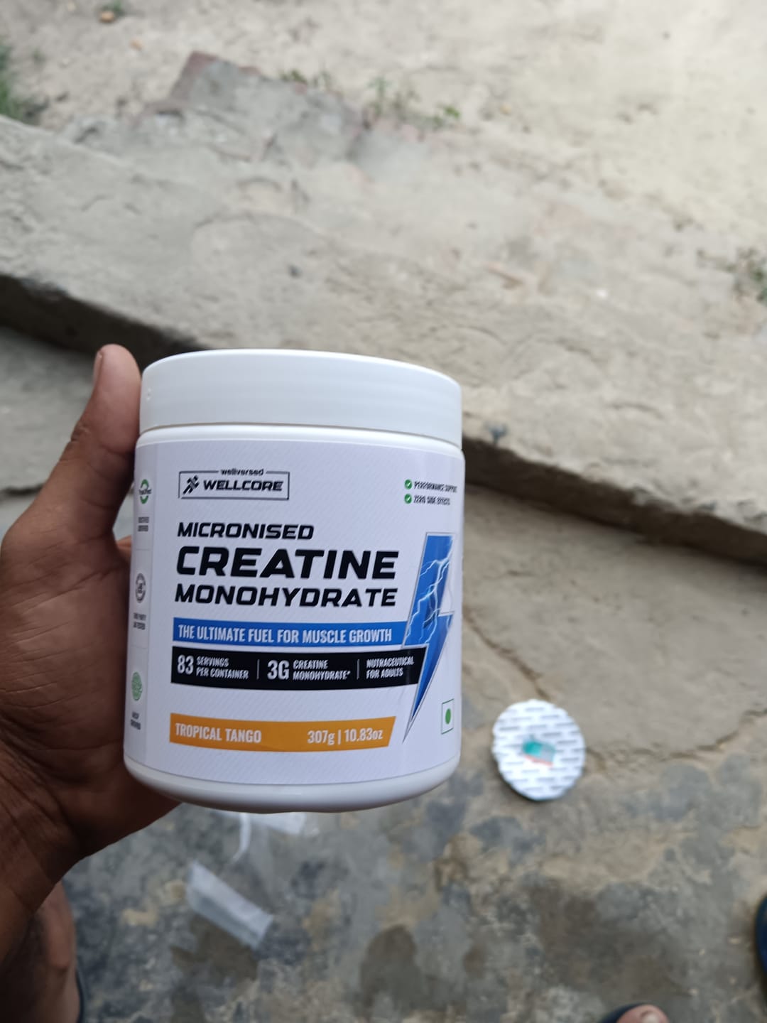 Customer photo review of Wellcore Creatine Monohydrate (Tropical Tango, 83 Servings) + YouWeFit Omega-3 Triple Strength Fish Oil (1250mg, 30 Capsules)