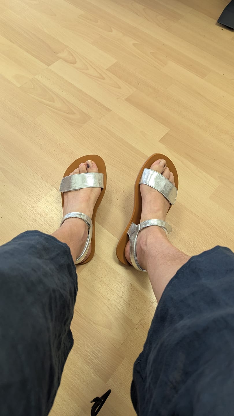 Customer photo review of Glow I - Barfuß Sandalen