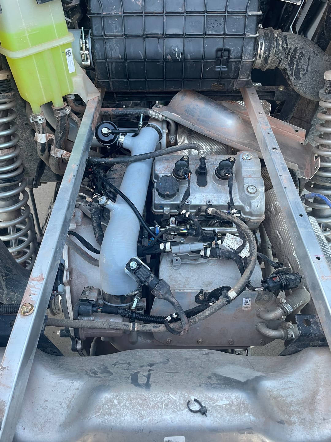 Customer photo review of RPM Polaris RZR PRO XP & Turbo R Silicone Intake & Charge Tube SET