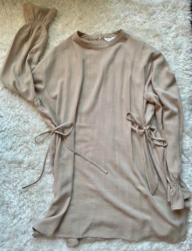 Customer photo review of Bow Detail Linen Blend Top - Pearl M