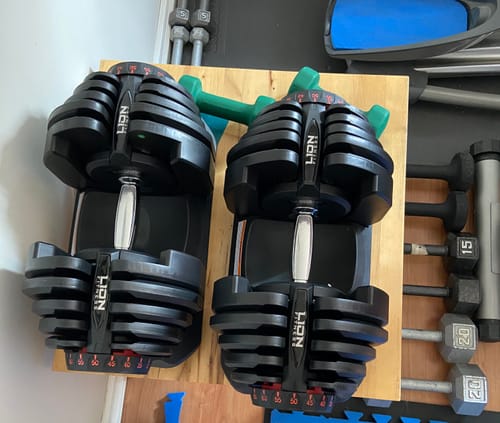 Customer photo review of Ensemble de 2 Haltères Ajustables (10 à 90lb)