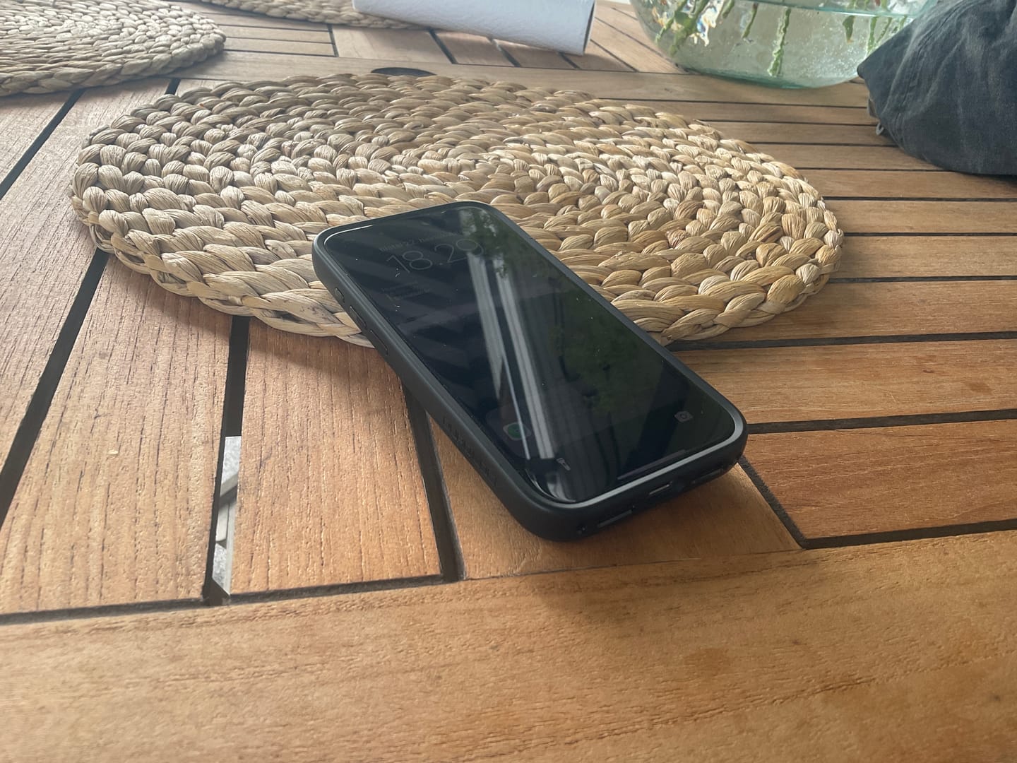 Customer photo review of Apple iPhone Riite Panssarilasi - Asennuskehikolla, Privacy