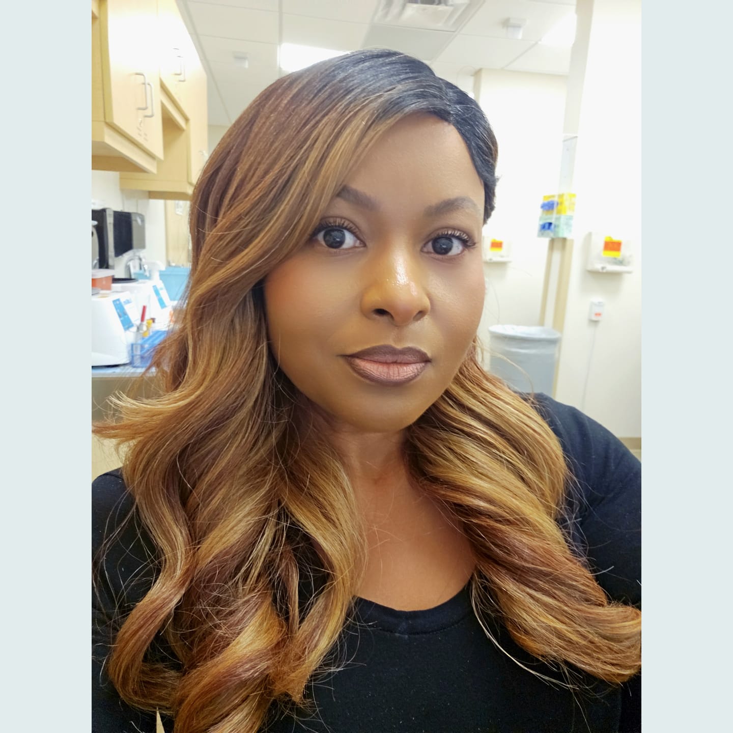 Customer photo review of Shake N Go Equal 5" Lace Part Wig - VALENTINO