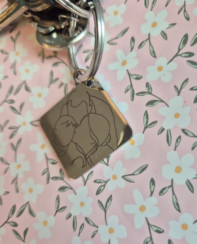 Customer photo review of Gegraveerde line-art sleutelhanger vierkant