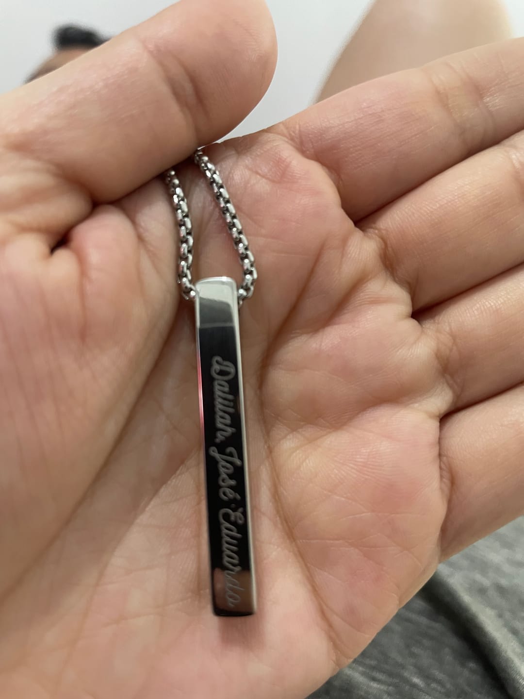 Customer photo review of Collar de Barrita con Grabado