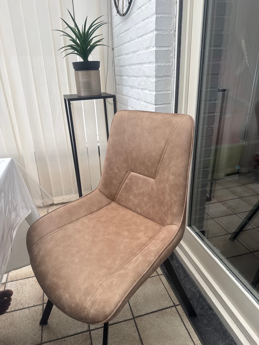 Customer photo review of Luna Stoel