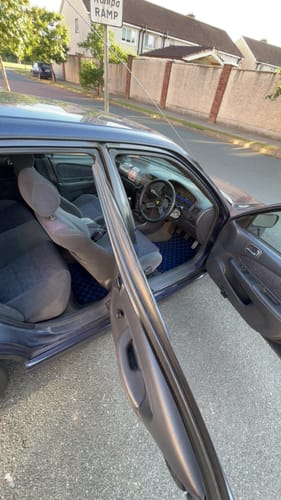 Customer photo review of Dadu Dice Checkered Car Floor Mats