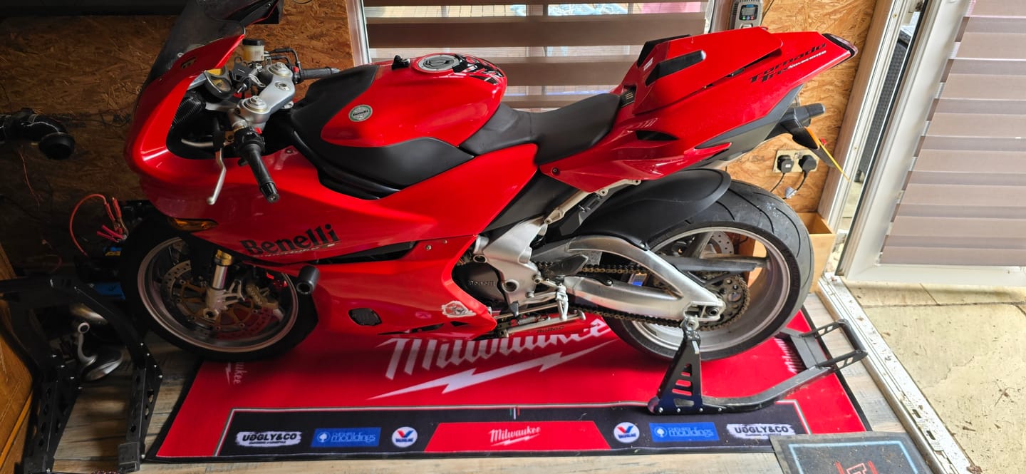 Customer photo review of Milwaukee Tools® x DUCATI® Team-Wear Tee