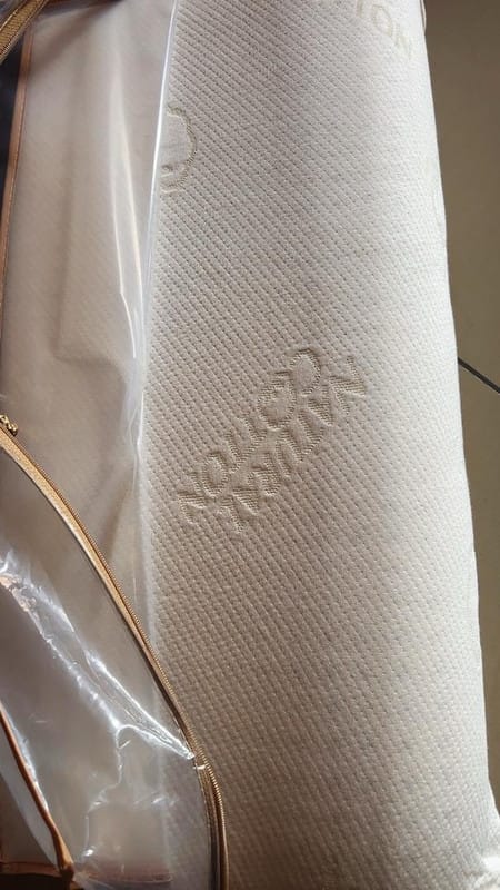 Customer photo review of Getha Contour Latex Pillow (Cotton Fabric / Tencel Fabric)