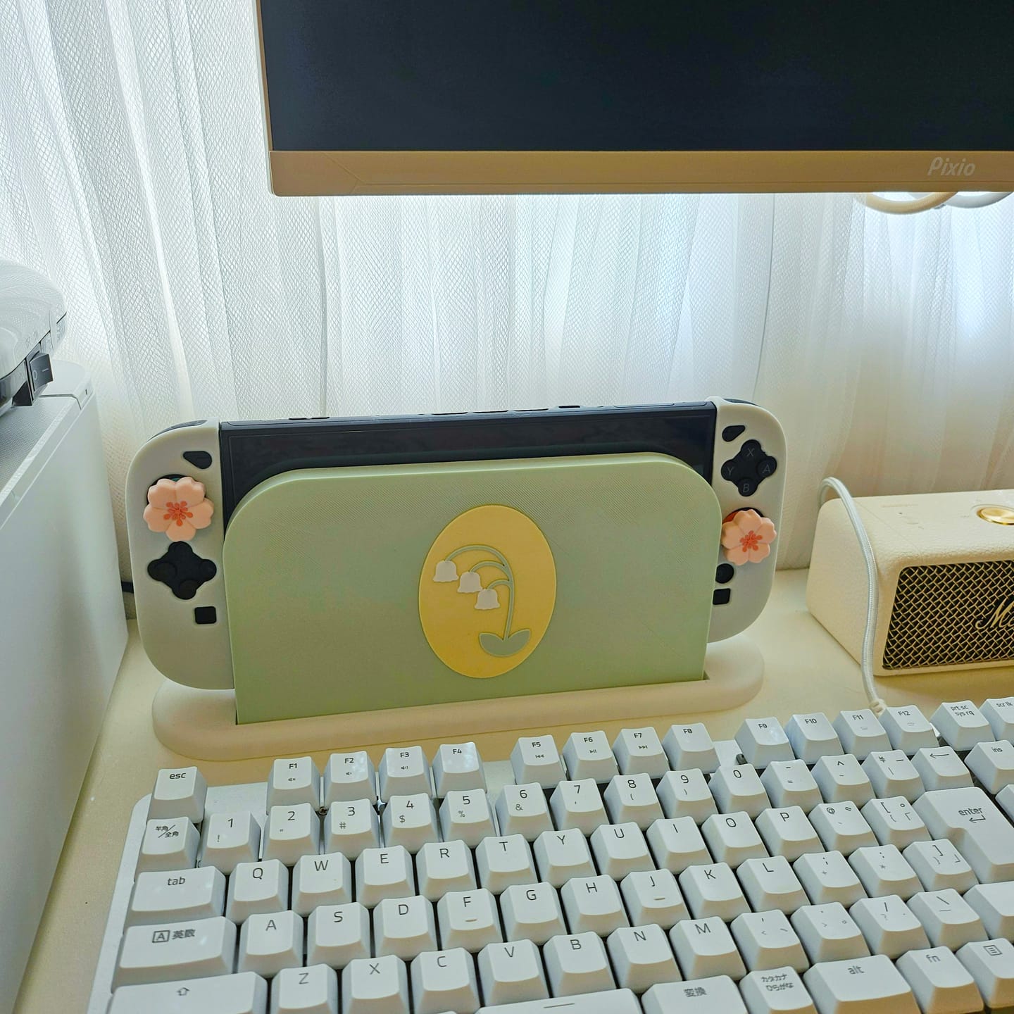 Customer photo review of Lily of the Valley Dock Cover for Nintendo Switch 2 – Original Faceplate Design