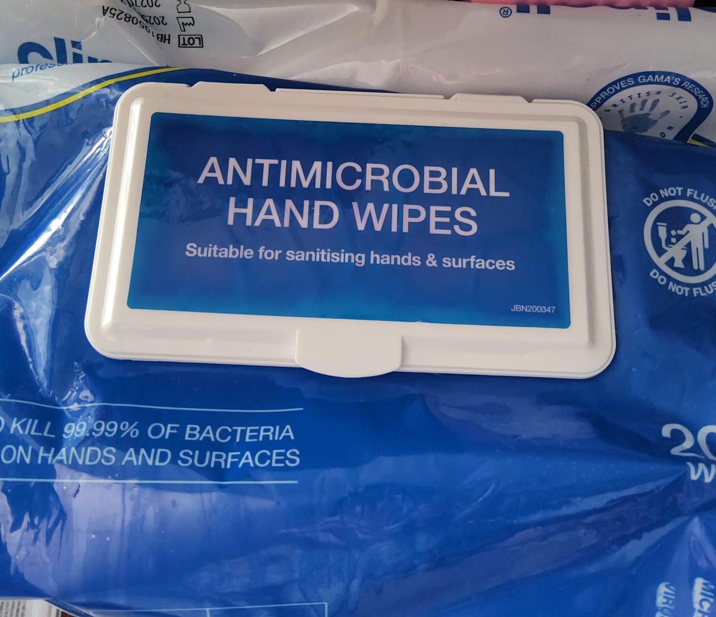 Customer photo review of Clinell Antibacterial Hand Wipes Pack of 200
