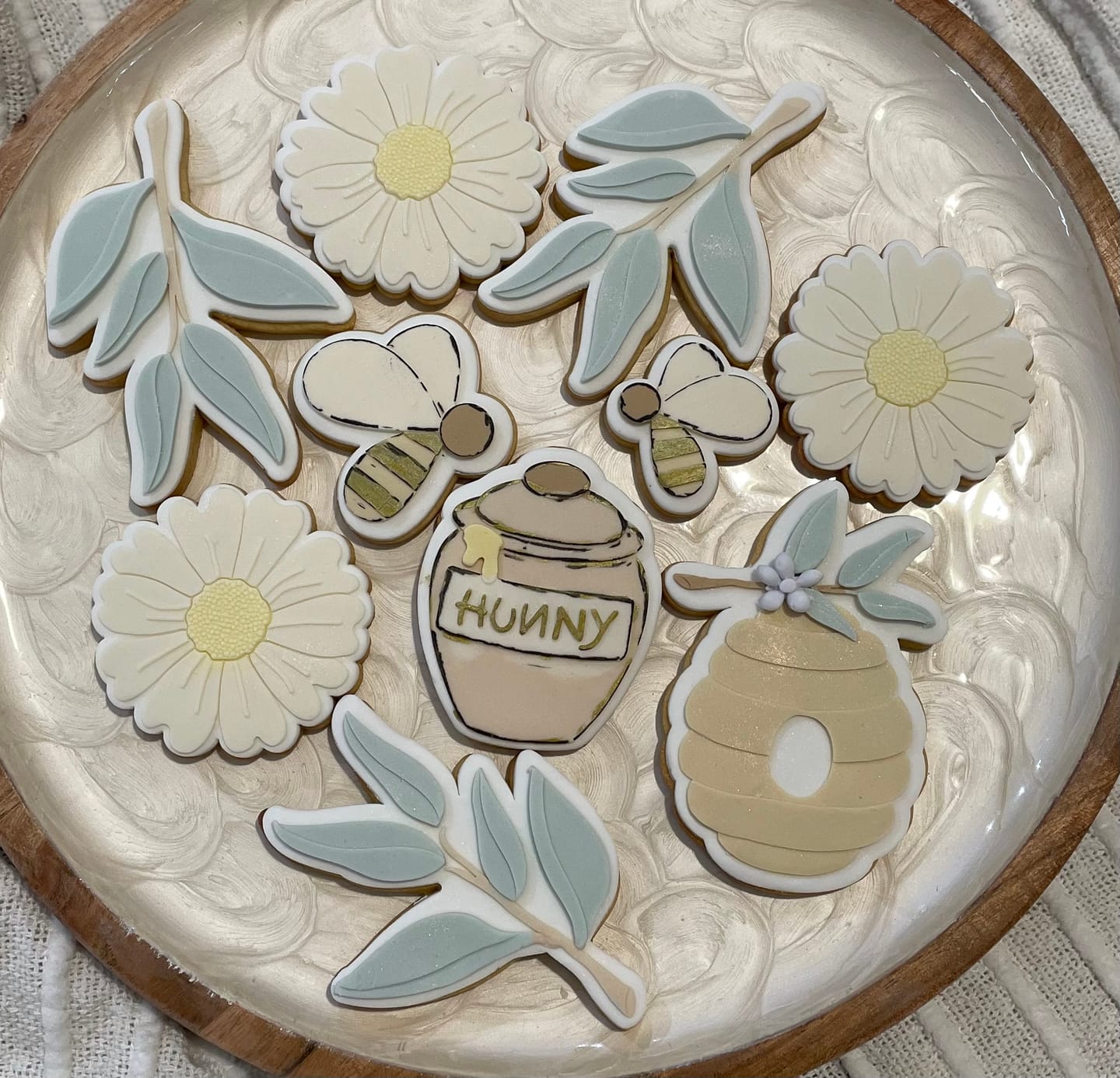 Customer photo review of Daisy Debosser and Cutter