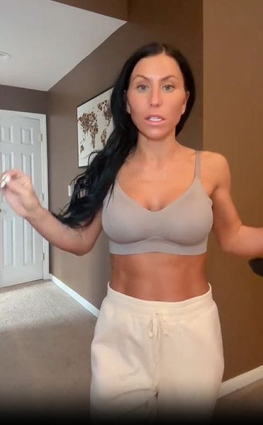 Customer photo review of Seamless Soft Comfort Jelly Strip Wireless Bra