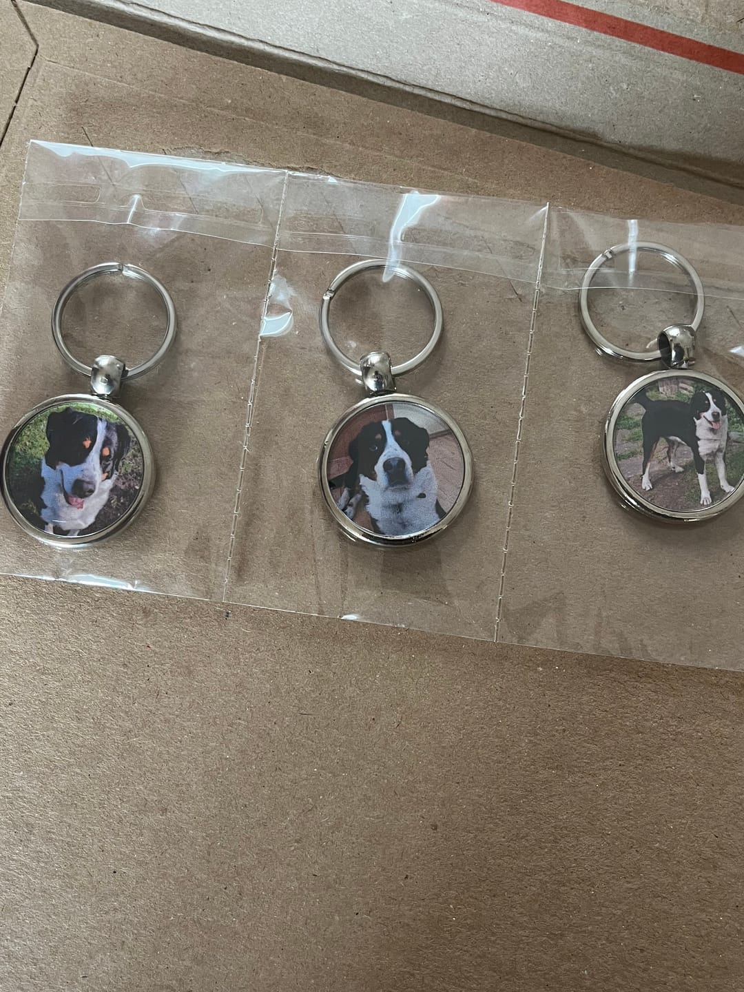 Customer photo review of Schlüsselanhänger-Bundle Rund 3x dein Foto für nur 19,90 €