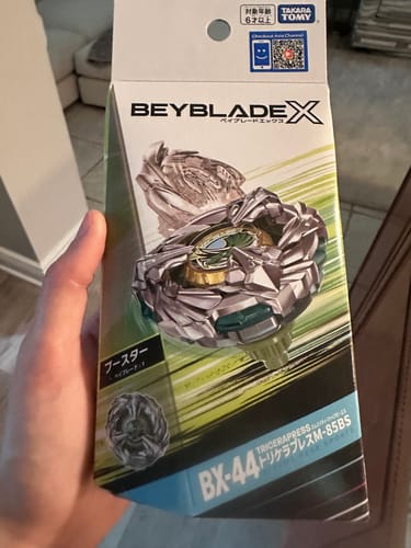 Customer photo review of Takara Tomy Beyblade X BX-44 Tricera Press M-85BS