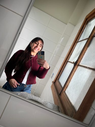 Customer photo review of SWEATER BLAIR BURDEO