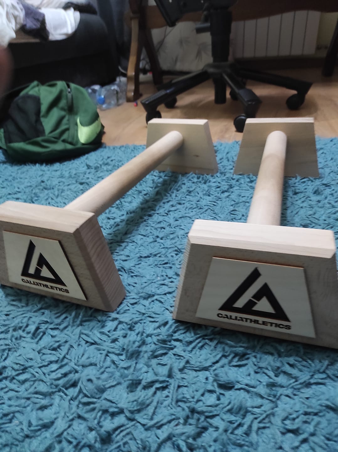 Customer photo review of Parallettes LONG + Liquid Chalk