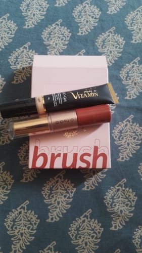 Customer photo review of O.TWO.O MINI MAKEUP BRUSH SET