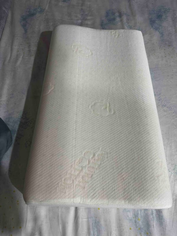 Customer photo review of Getha 2 Zone Latex Pillow (Cotton Fabric / Tencel Fabric)