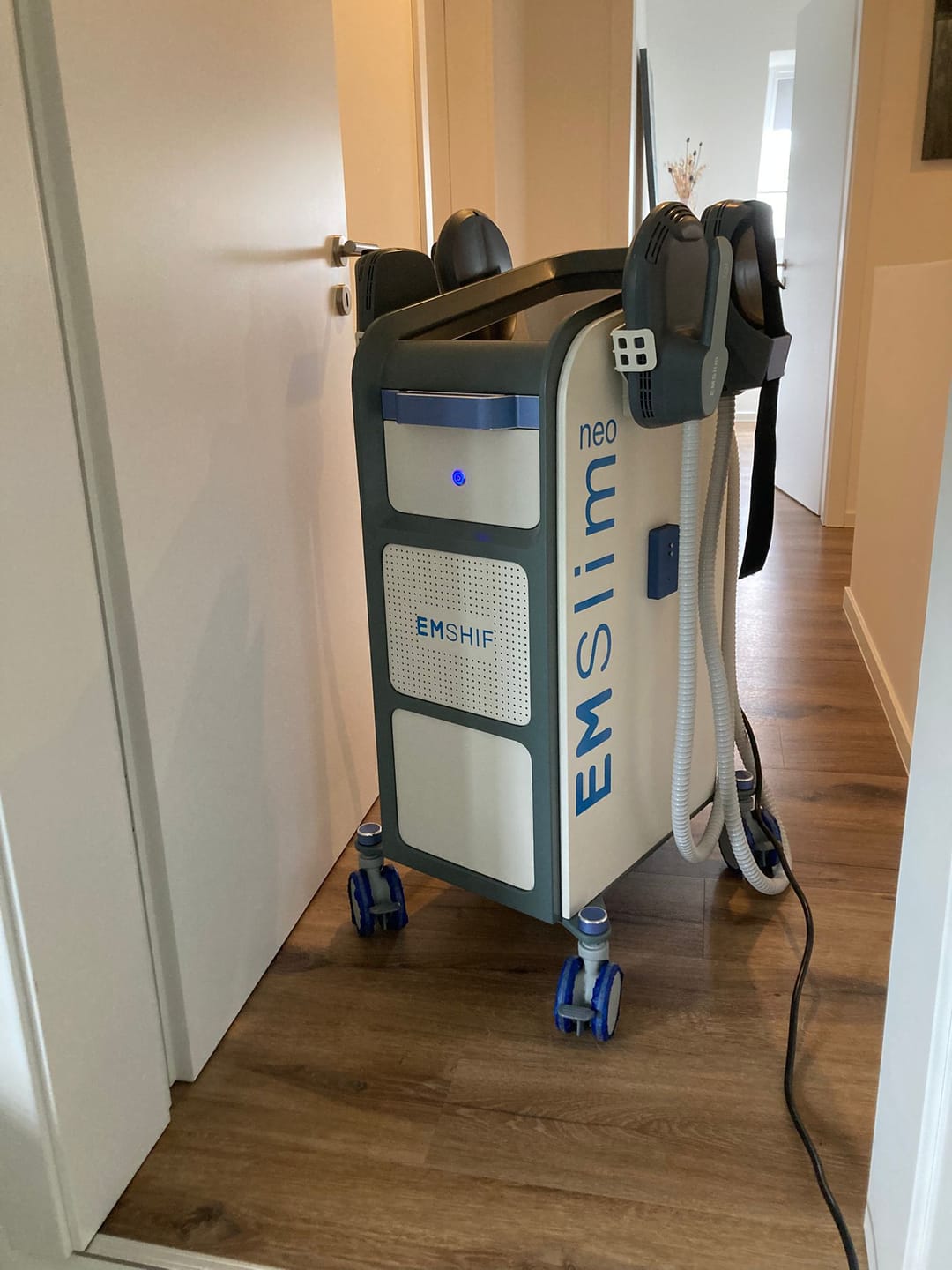 Customer photo review of EMS Neo Machine with RF Plus
