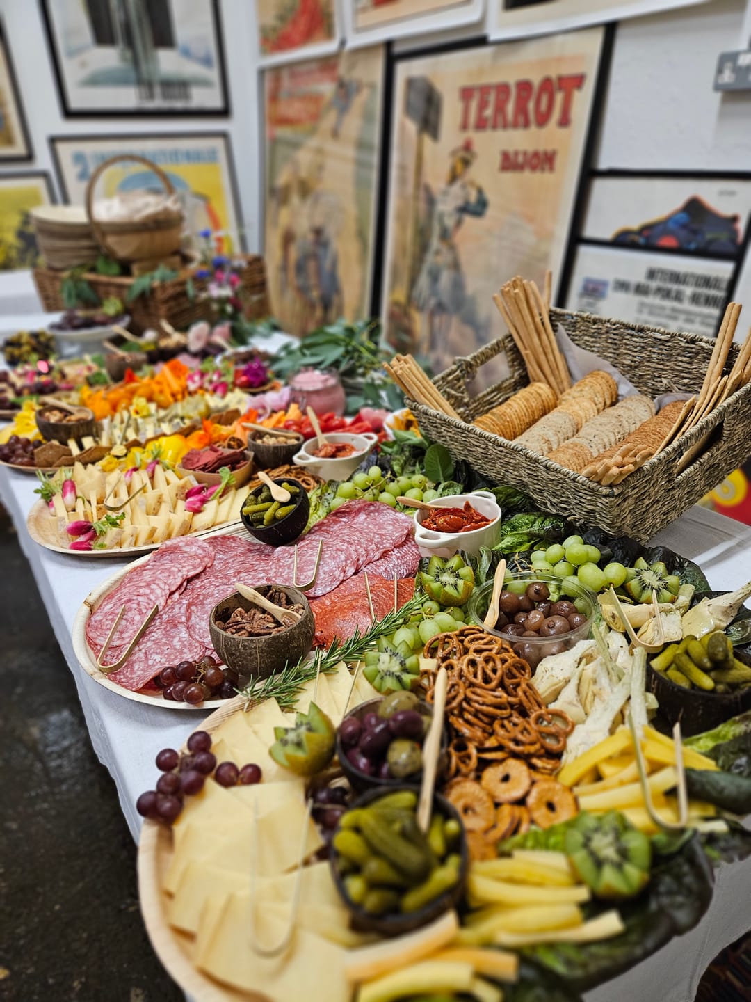 Customer photo review of Extra Large Oval Palm Leaf Platters | Eco-Friendly Serving Trays | Premium Party Platters