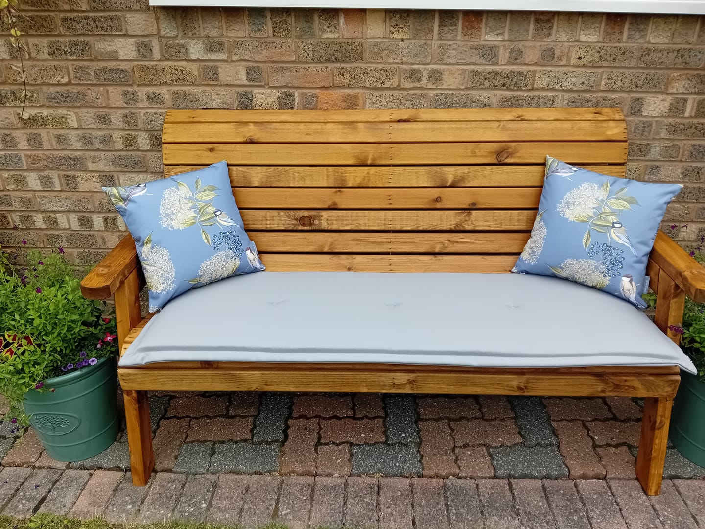Customer photo review of Outdoor Garden Waterproof Cushion - Bird on Elderflower