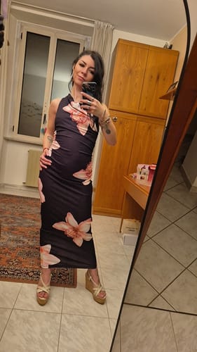 Customer photo review of Abito Floredad aderente - nero