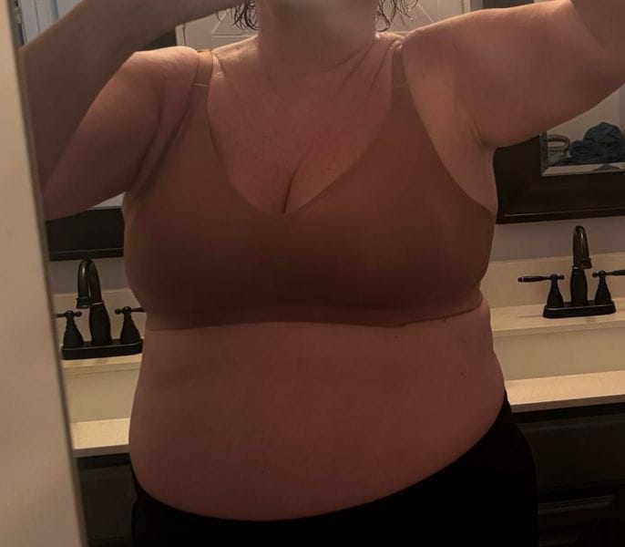 Customer photo review of Seamless Soft Comfort Jelly Strip Wireless Bra