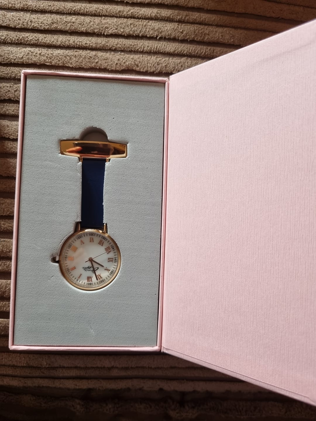 Customer photo review of Meraki Mother of Pearl/Rose Gold/Navy Leather Fob 35