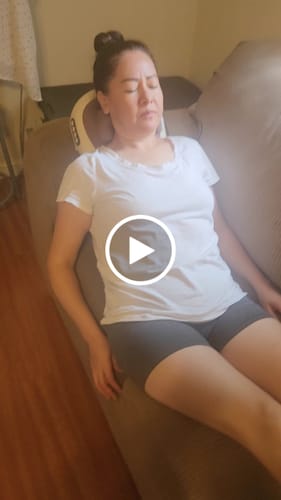 Customer video review of HiZoo - Pillow Neck & Shoulder Massager