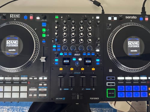 Customer photo review of Rane PERFORMER  Professional 4-Channel Motorized Serato DJ Controller