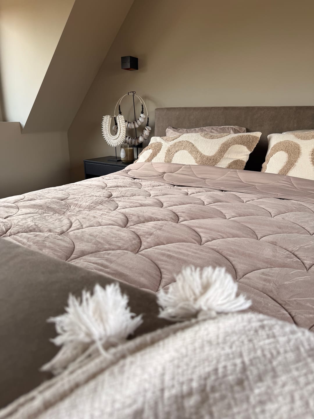 Customer photo review of Dekbed Zonder Overtrek Velvet™ Taupe / Grey