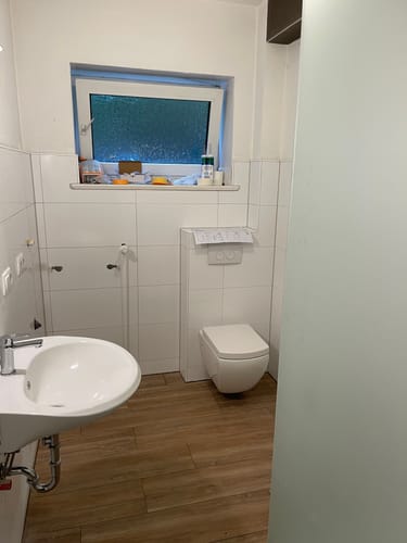 Customer photo review of SONNI Walk In Dusche Duschabtrennung Duschwand Nano Vollsatiniert ESG-Glas Glasstärke 8/10mm Breite 80-160cm