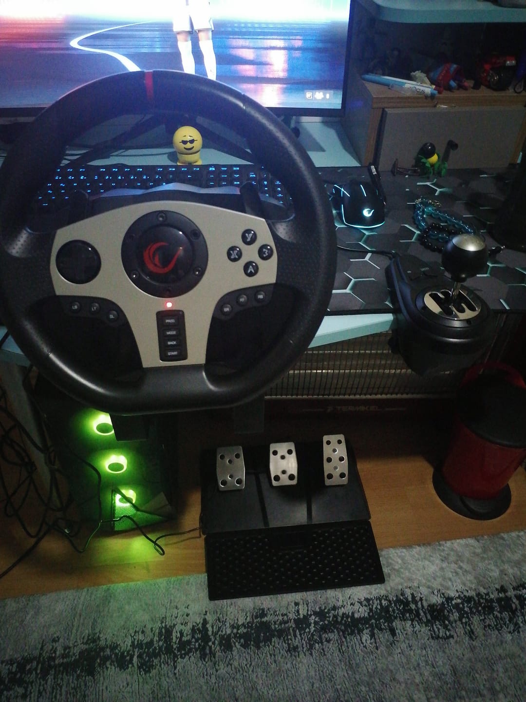 Customer photo review of V902 PC-3 Pedallı - El Vitesli Oyuncu Direksiyonu