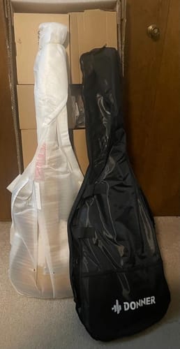 Customer photo review of Donner DST-80 Electric Guitar Beginner Kit with Amp