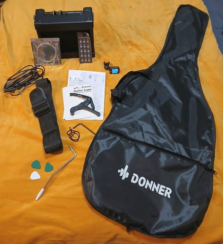Customer photo review of Donner DST-80 Electric Guitar Beginner Kit with Amp