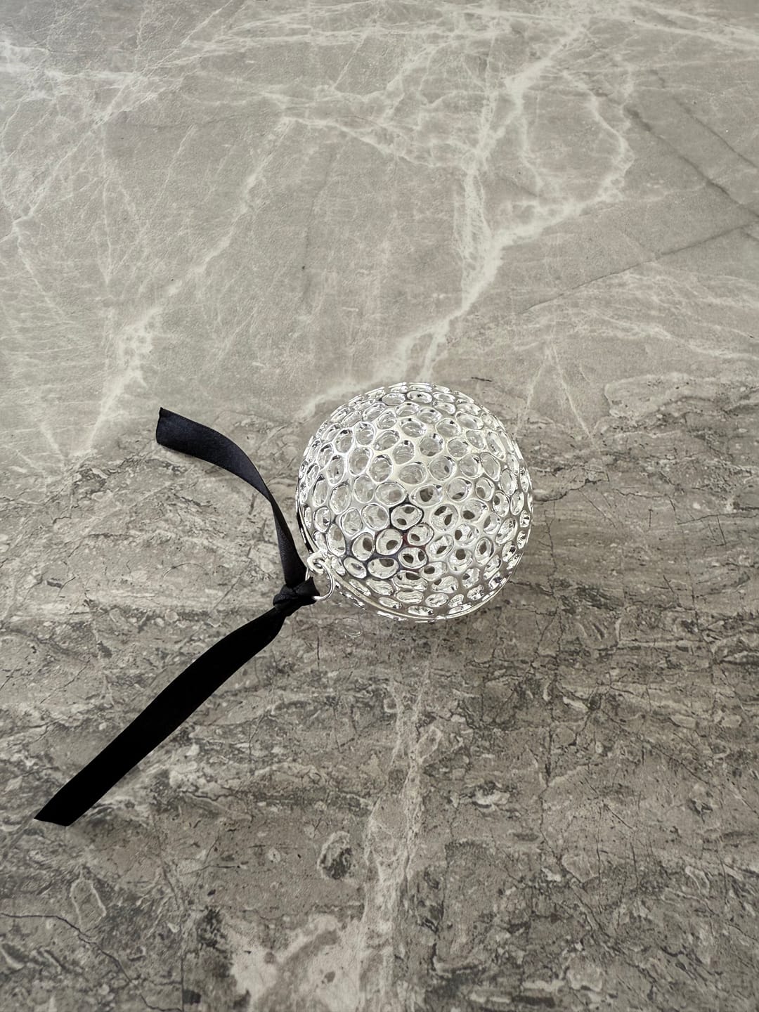 Customer photo review of Allegro Globe Bauble
