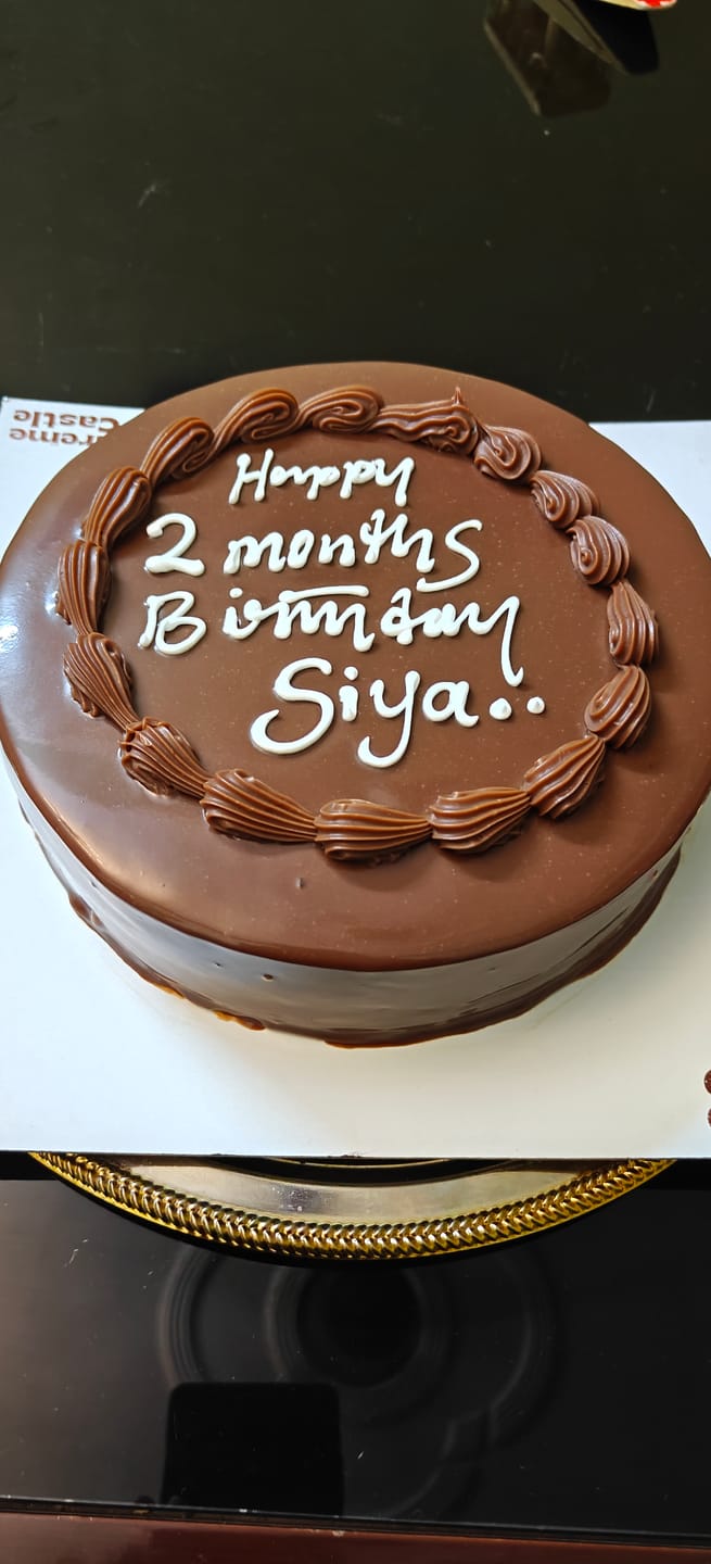Customer photo review of Classical Dairy Milk Cake