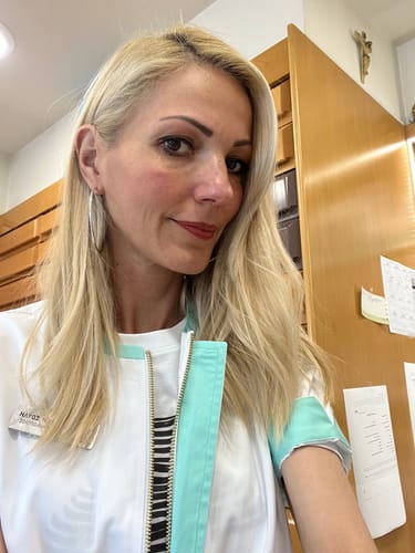 Customer photo review of Τραπέζι Μπουντουάρ Μακιγιάζ Μεικαπ Τουαλέτας Κρεβατοκάμαρας Καθρέφτης Λευκό με Φωτισμό LED Ρυθμιζόμενη Φωτεινότητα RD-TB35120T10