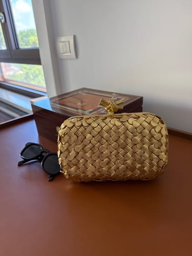 Customer photo review of GOLDEN KNOT 19 IN GOLDEN LAMBSKIN