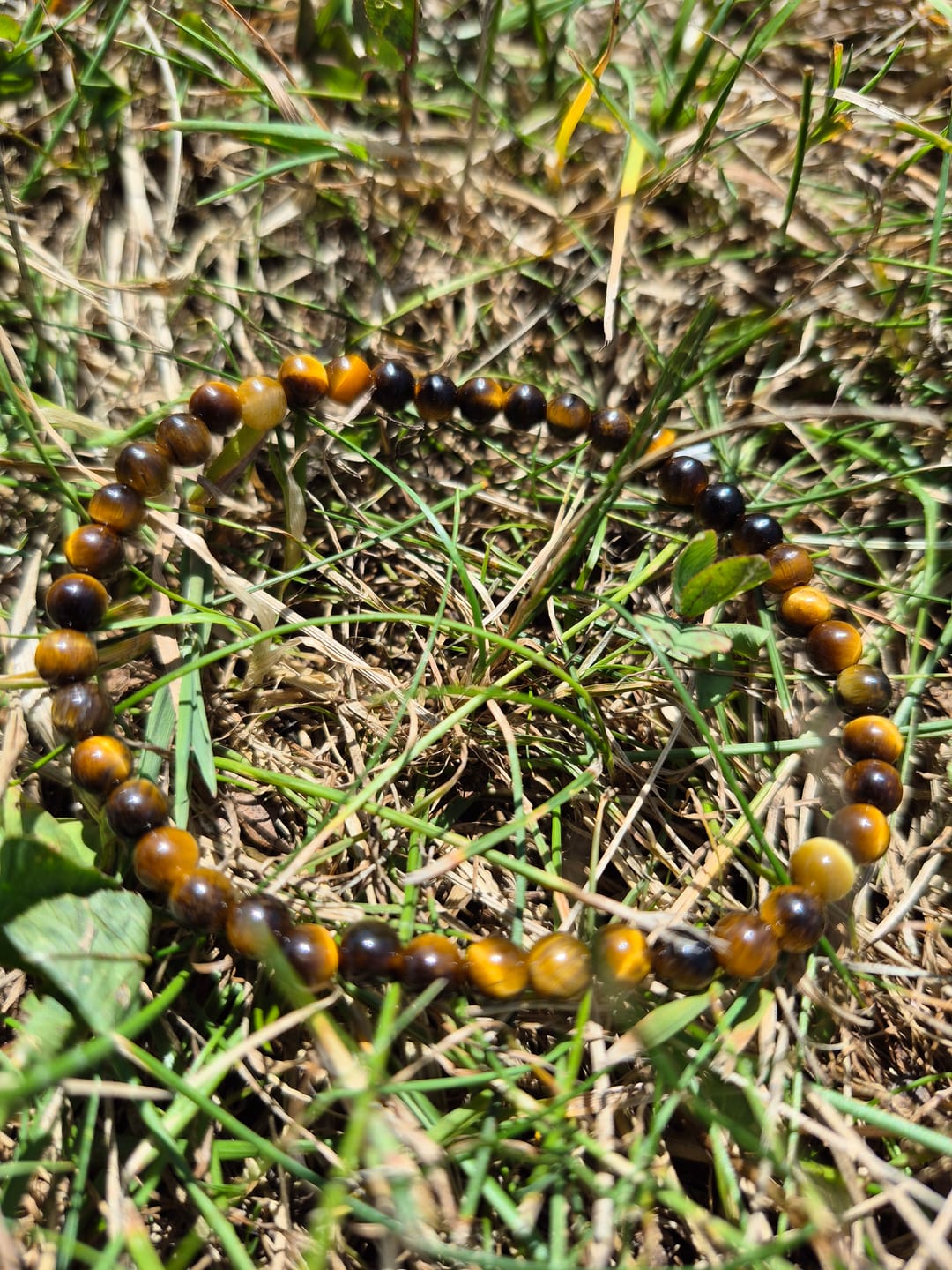 Customer photo review of Pulsera Ojo de tigre | 4mm | Protección - Transformación