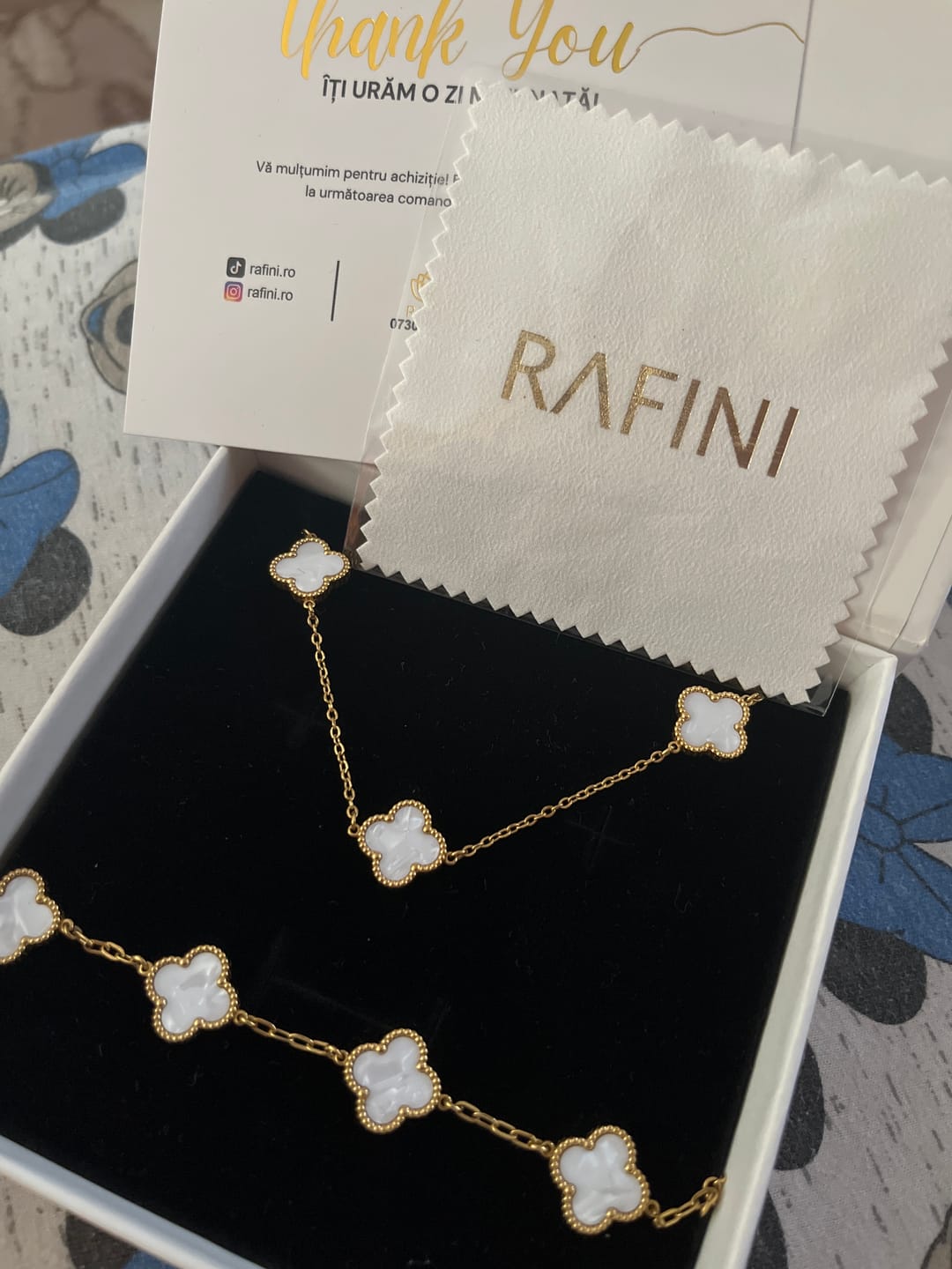 Customer photo review of Set Bratara + Colier Auriu Flower