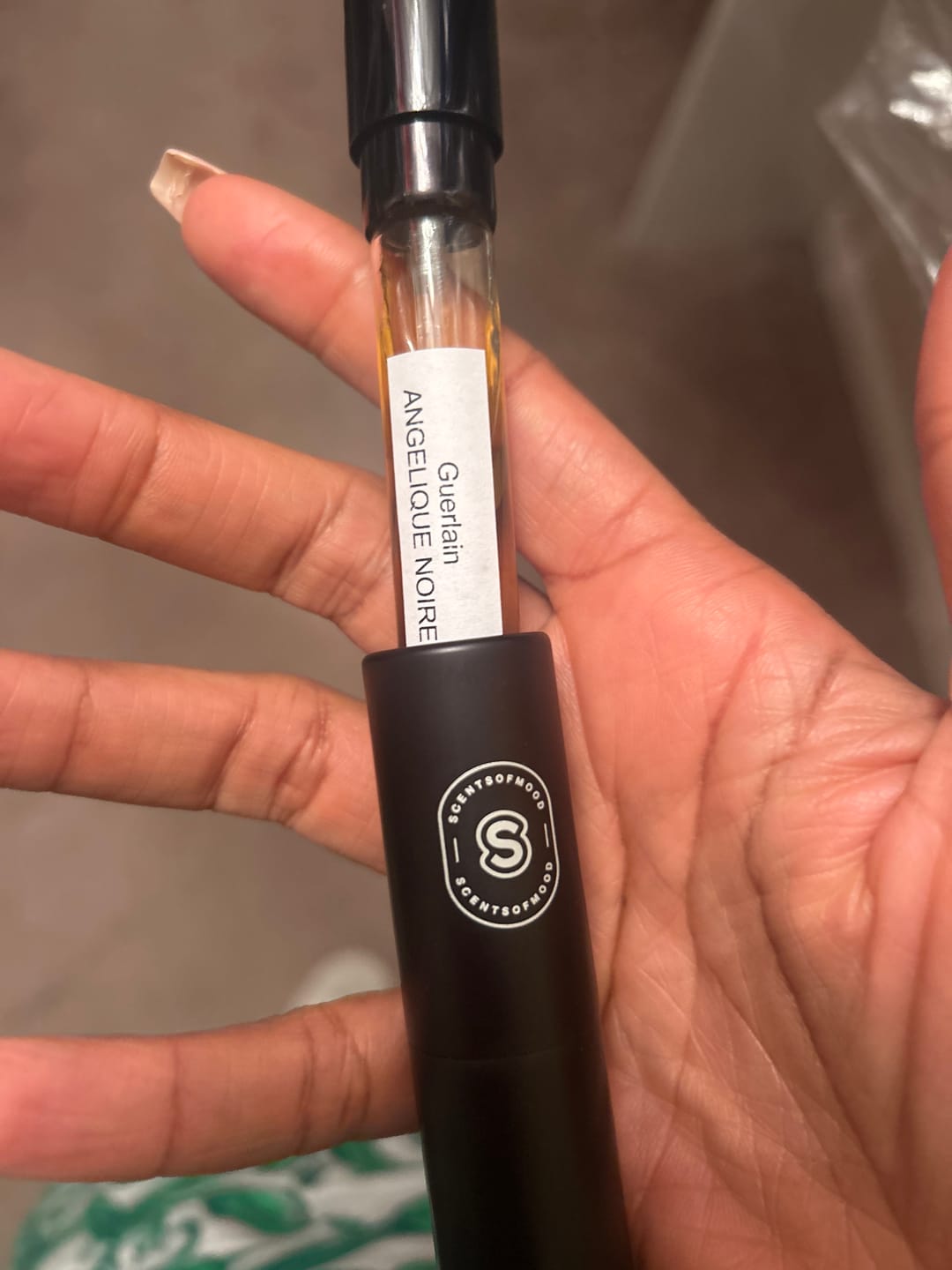 Customer photo review of Guerlain - Angélique Noire Eau de Parfum