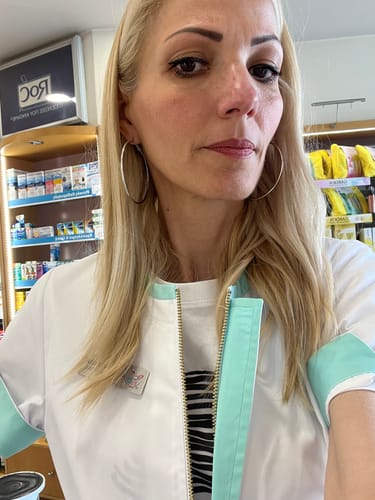 Customer photo review of Τραπέζι Μπουντουάρ Μακιγιάζ Μεικαπ Τουαλέτας Κρεβατοκάμαρας Καθρέφτης Λευκό με Φωτισμό LED Ρυθμιζόμενη Φωτεινότητα RD-TB35120T10