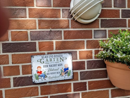 Customer photo review of Personalisiertes Gartenschild mit Namen Anpassbar
