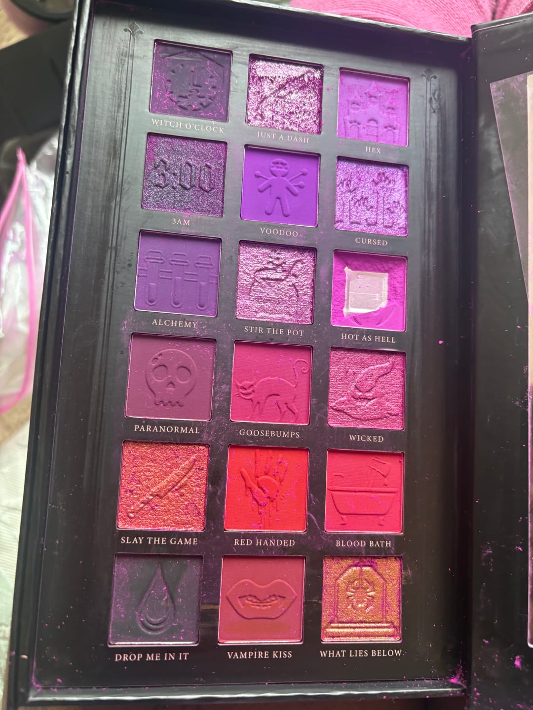Customer photo review of P. Louise A Droplet Of Magic Halloween Eyeshadow Palette