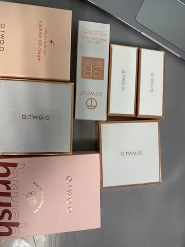Customer photo review of O.TWO.O HIGHLIGHT AND BLUSH PALETTE