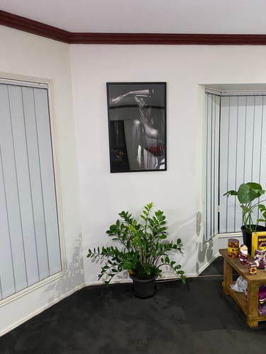 Customer photo review of NOIR SILHOUETTE